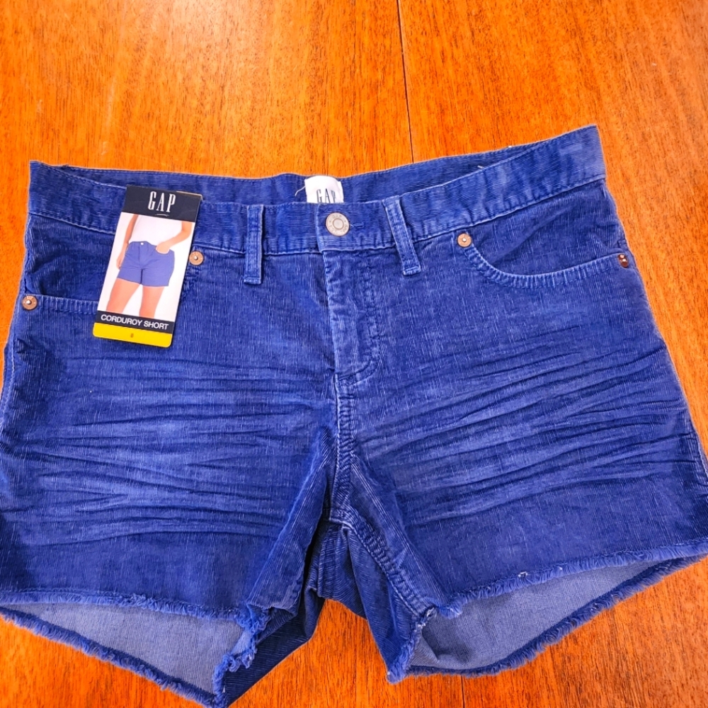 GAP Women's Dark Blue Corduroy Jean Shorts. Size 8 NWT